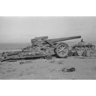 Une pièce d'artillerie de 21 cm Mörser 18.