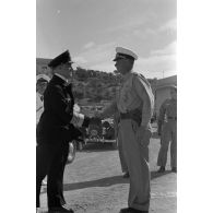 L'Amiral (Grossadmiral) Raeder visite Scaramongli (le 2 septembre 1941).