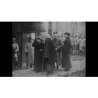 Les évêques espagnols à Verdun, au  quartier général de Souilly en mars 1917.