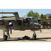 Lors du meeting aérien de l'ALAT au Luc en Provence, l'avion de reconnaissance OV-10 B "Bronco" aux couleurs de la Bundesluftwaffe.