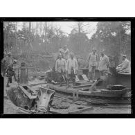 Près de Précy (Aisne). Plateforme d'une pièce allemande de 380 mm. [légende d'origine]