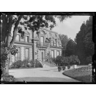 A l'arrière du front, avant et pendant l'offensive allemande du 15 juillet 1918 en Champagne (seconde bataille de la Marne).