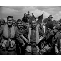 Des prisonniers de guerre français libérés du Stalag V-A situé à Ludwigsburg.