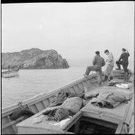 Un groupe de marins.