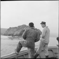 Un groupe de marins du Génie à Oran.