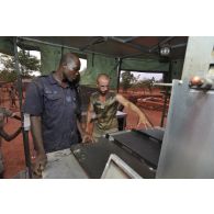 Mise en place d'un élément tracté de réchauffage et de cuisson : Etrac, sur la base de Birao.