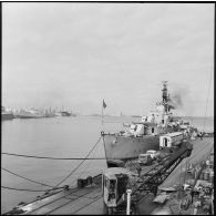 Un destroyer israélien dans le port de Haïfa.