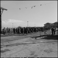 Le débarquement des prisonniers égyptiens à Port-Saïd.