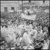 Tizi Ouzou. La foule pendant la cérémonie.