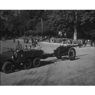 Les cérémonies du 18 juin 1945 à Paris.