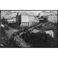 1er novembre 1906. Bizerte. Le cortège traverse la ville. [légende d'origine]