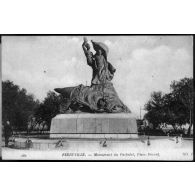 261. Ferryville. Monument du Farfadet, Place Decout. ND. Phot. [légende d'origine]