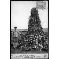 265. Cimetière de Ferryville. Monument des Victimes du Lutin et du Farfadet, sous-marins coulés. ND. Phot. [légende d'origine]