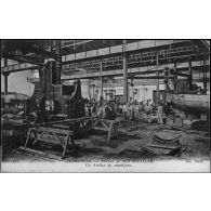 183. Ferryville. Arsenal de Sidi-Abdallah. Un Atelier de machines. ND. Phot. [légende d'origine]