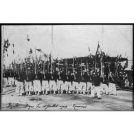 Bizerte. Revue du défilé du 14 juillet 1904. Zouaves. [légende d'origine]