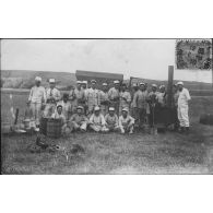 [Bizerte. Cuisiniers, ordonnances, conducteurs, cantiniers, début XXe siècle.]