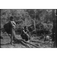 [Opération Gaur en Indochine, janvier-mars 1946. Populations Moïs.]