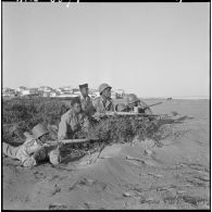 Courbet Marine. Exercices de tir au fusil-mitrailleur.