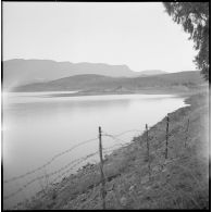 Beni-Badhel. Barrage de retenue.