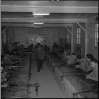 Cherchell. Peloton préparatoire aux écoles des officiers de réserve (PPEOR). Cours d'armement.