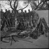 Armement et munitions récupérées en grande partie par la 6e compagnie du 2e régiment étranger d'infanterie (REI).