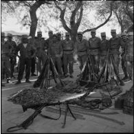 Armement et munitions récupérées en grande partie par la 6e compagnie du 2e régiment étranger d'infanterie (REI).