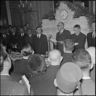 Oran. Réception à l'hôtel de ville. Henri Fouques-Duparc élu maire d'Oran le matin même prononce une allocution.