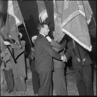 Oran. Michel Debré au monument aux morts.