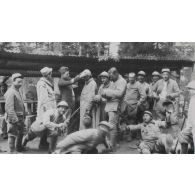 225. Bois Y. 1ers Casques. 1er septembre 1915. [légende d'origine]