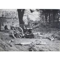 N[umér]o 1058. Cimetière de Loivre. Le 88 de la 7e Cie. 20 avril [1917] /  N[umér]o 1058. Loivre. Le 88 autrichien pris par le 23. 20 avril 1917. [légendes d'origine]