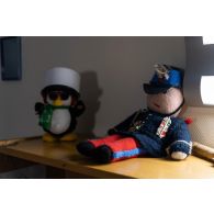 Mascotte de Saint-Cyr entreposée dans une chambre du Prytanée National Militaire de La Flèche.