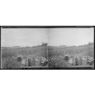 Devant Jonchery-sur-Vesle (Marne). Entrée d’un central téléphonique d’artillerie. [légende d'origine]