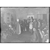 Paris, au foyer Musulman, 24 rue Taitbout, la fête de Aïd El Kébir. Les discours. [légende d'origine]