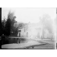 [Porte monumentale, Chine, 1905-1908.]