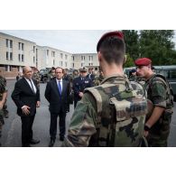 Intervention du président de la République lors de la présentation statique du détachement Sentinelle du Fort Neuf.