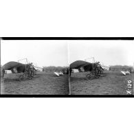 Pau. Ecole d'aviation. Appareil Blériot. [légende d'origine]