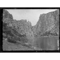 Lac Mala Prespa. Extrême pointe sud. [légende d'origine]