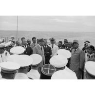 Discours du général Charles De Gaulle, président de la République, aux officiers et personnels civils présents à bord du croiseur De Grasse.