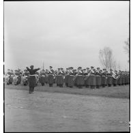 La musique de l'air sur le terrain de Vichy-Rhue.