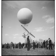 Semaine de l'aviation sur l'hippodrome de Vichy-Bellerive.