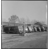 Le garage des véhicules de l'Atelier Industriel de l'Air de Maison Blanche.