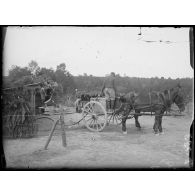 Camp de la Noblette (4e armée). La corvée d’eau. [légende d’origine]