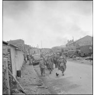 Soldats de la British expedionary force (BEF) dans Dunkerque.