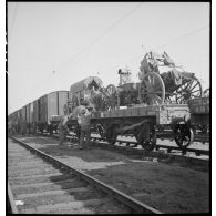 Plan général d'un wagon ouvert qui transporte des cuisines roulantes.