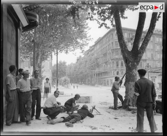 Embuscade de FFI sur la Canebière.