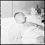 Caporal-chef du 2e BEP (bataillon étranger de parachutistes) blessé, évacué de Diên Biên Phu et hospitalisé à Hanoï, probablement à l'hôpital Lanessan.