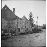 Village touché par les bombardements allemands dans le secteur de Delle.