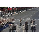 Honneurs rendus au président de la République par le 1er RIGR (régiment d'infanterie de la garde républicaine) lors de la cérémonie du 14 juillet 2011.