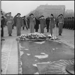 Le Bataillon de Corée lors d'une cérémonie à l'arc de triomphe de l'Etoile.
