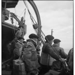 Groupe de chasseurs alpins à bord du paquebot/transport de troupes El Mansour.